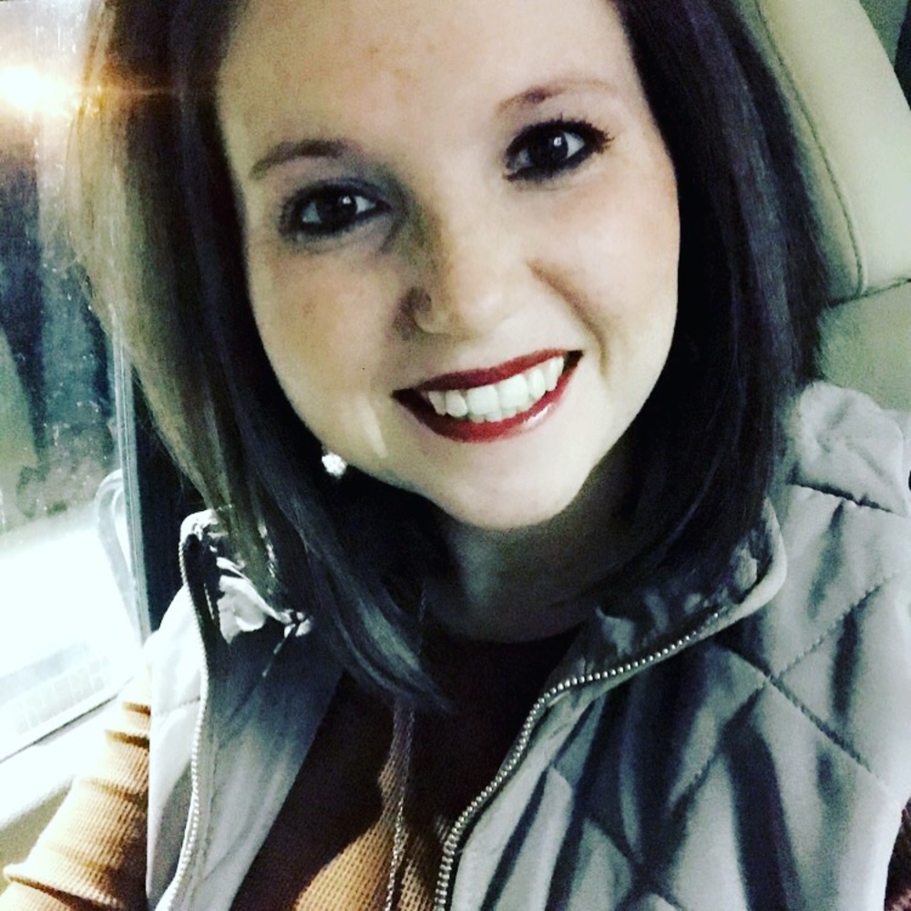 Meet your Posher, Courtney